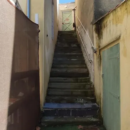 Glauque Horror And Cinema Themed * Béziers